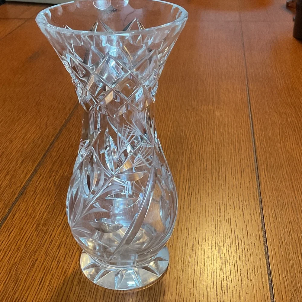 Elegant Crystal Vase